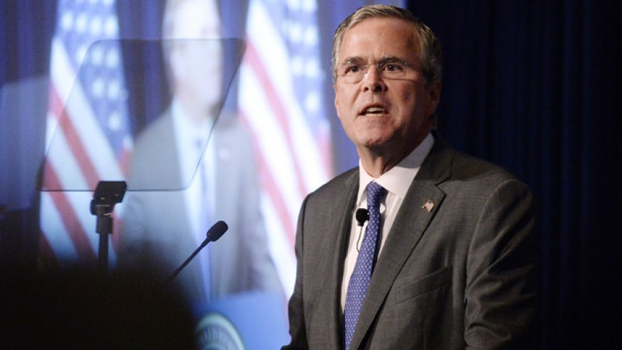 Jeb Bush says Clinton ‘stood by’ amid rise of ISIS