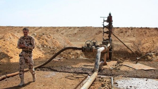 Assad Yields Deliberately Last Oil Field to IS