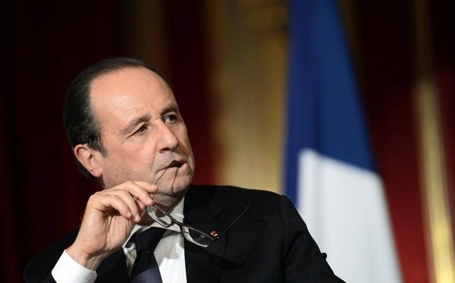 Hollande Warned Putin Against Bolstering Assad